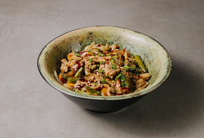 Удон з куркою теріякі WOK