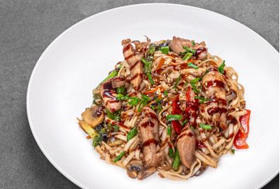 Удон з куркою теріякі WOK