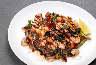 Фунчоза з морепродуктами WOK